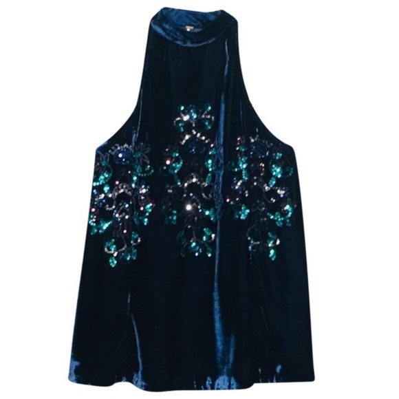 Free People Dresses & Skirts - 💲35 til 01.21 • Free People • Sequin Swing Dress